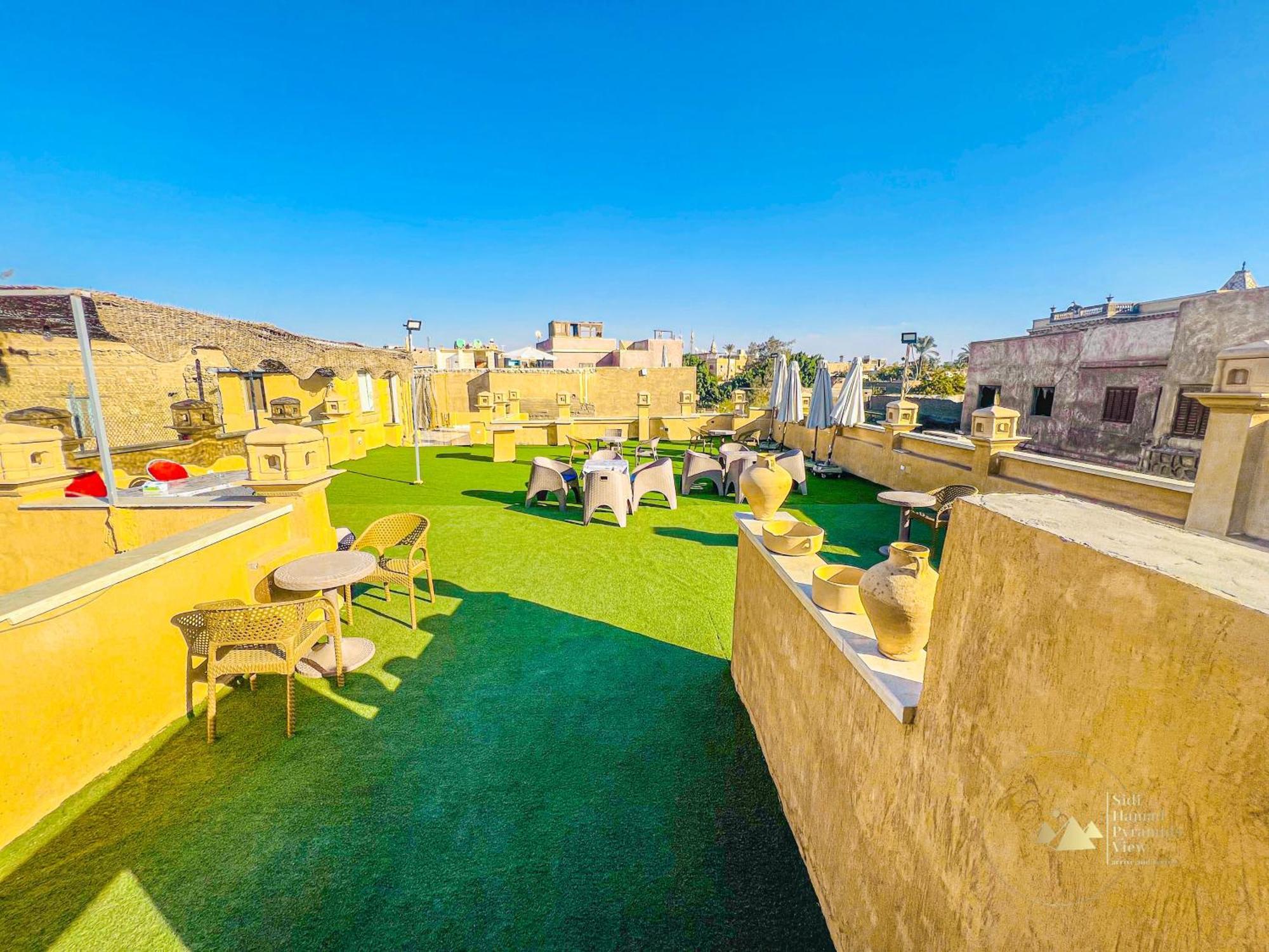 Sidi Hamad Pyramids View Hotel Kafret el-Gabal Eksteriør billede
